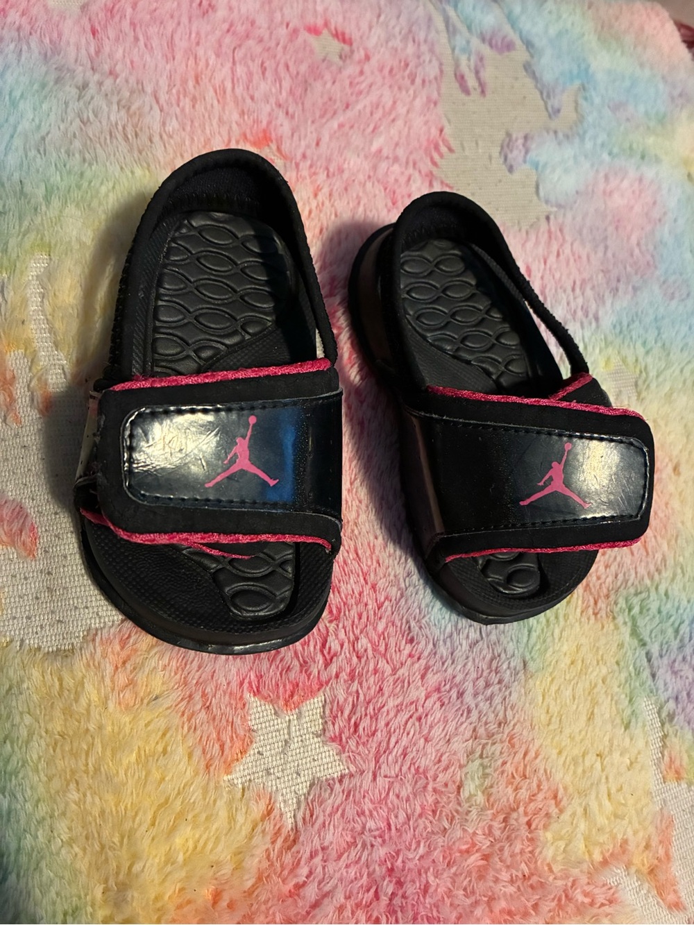 Jordan Kids Black and Pink Hook-and-Loop Slide Sandals